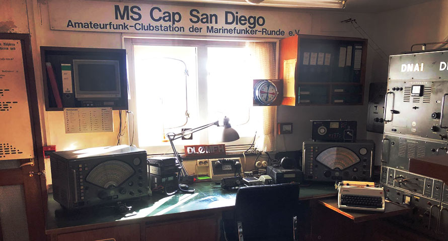 Funkraum der MS Cap San Diego (Marinefunk)