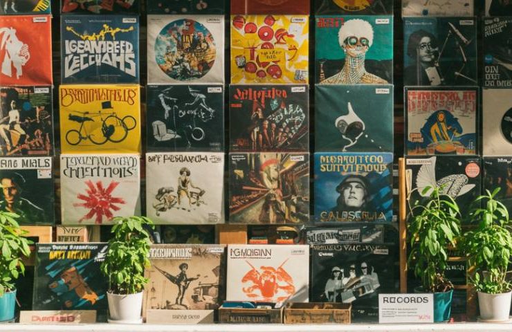 Schallplatten im Schaufenster: Noch heute lässt sich Vinyl in Hamburg kaufen