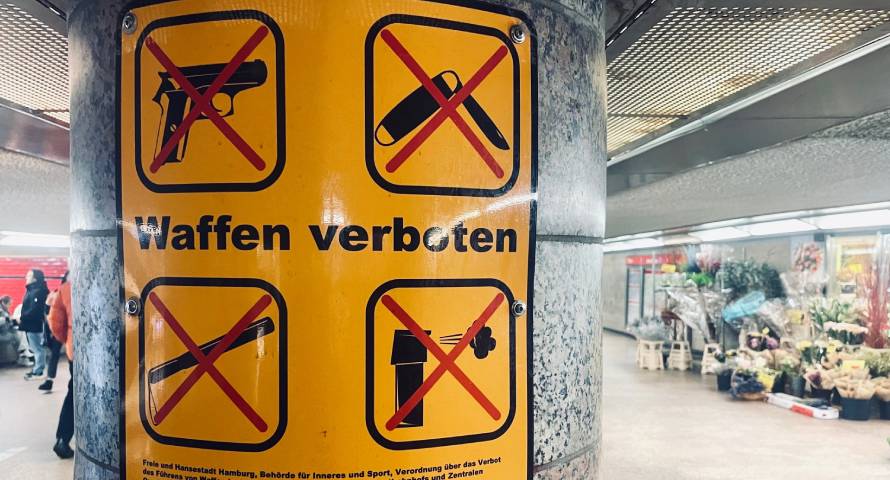 Hamburg plant erweitertes Waffenverbot für Busbahnhöfe