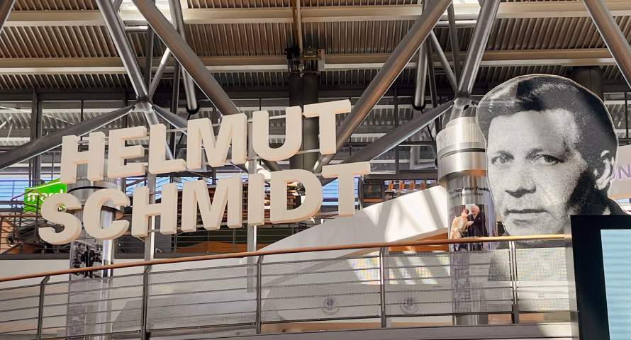 Helmut Schmidt Ausstellung in Terminal 2