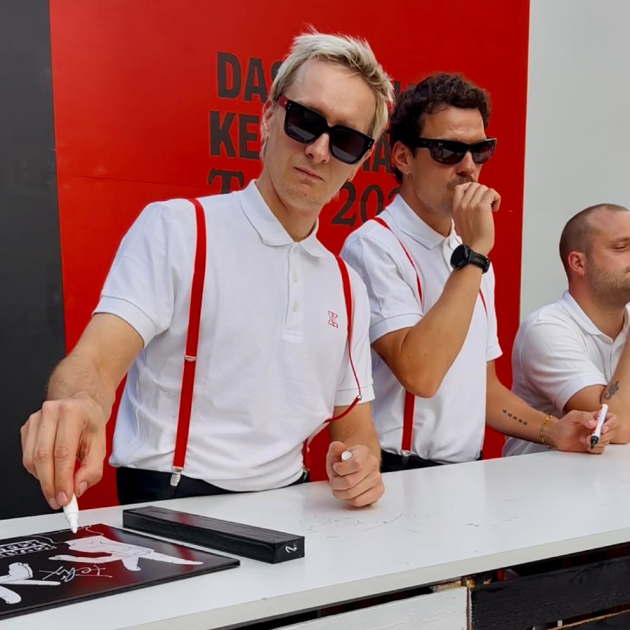 Kraftklub: Hier die Bandmitglieder Felix Kummer und Karll Schumann